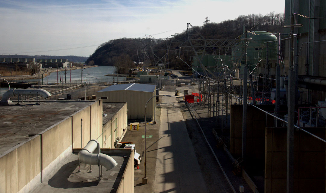 At right is Peach Bottom's the reactor building; at left is the discharge canal, carrying water used for cooling the reactor into the Susquehanna River.